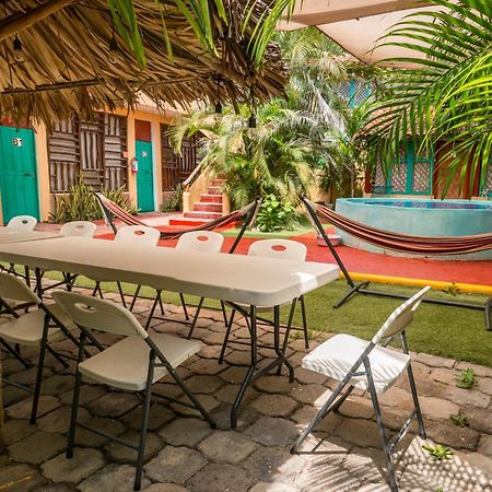 Casa Mexica Bungalows Zihuatanejo Esterno foto