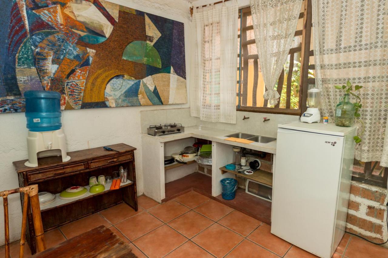 Casa Mexica Bungalows Zihuatanejo Esterno foto