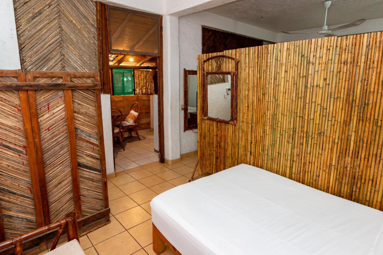 Casa Mexica Bungalows Zihuatanejo Esterno foto
