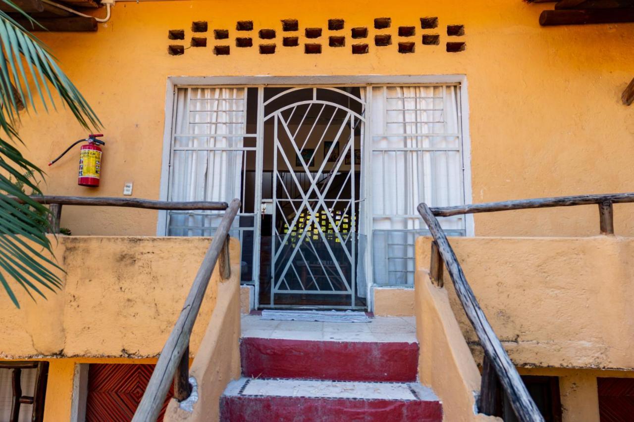 Casa Mexica Bungalows Zihuatanejo Esterno foto