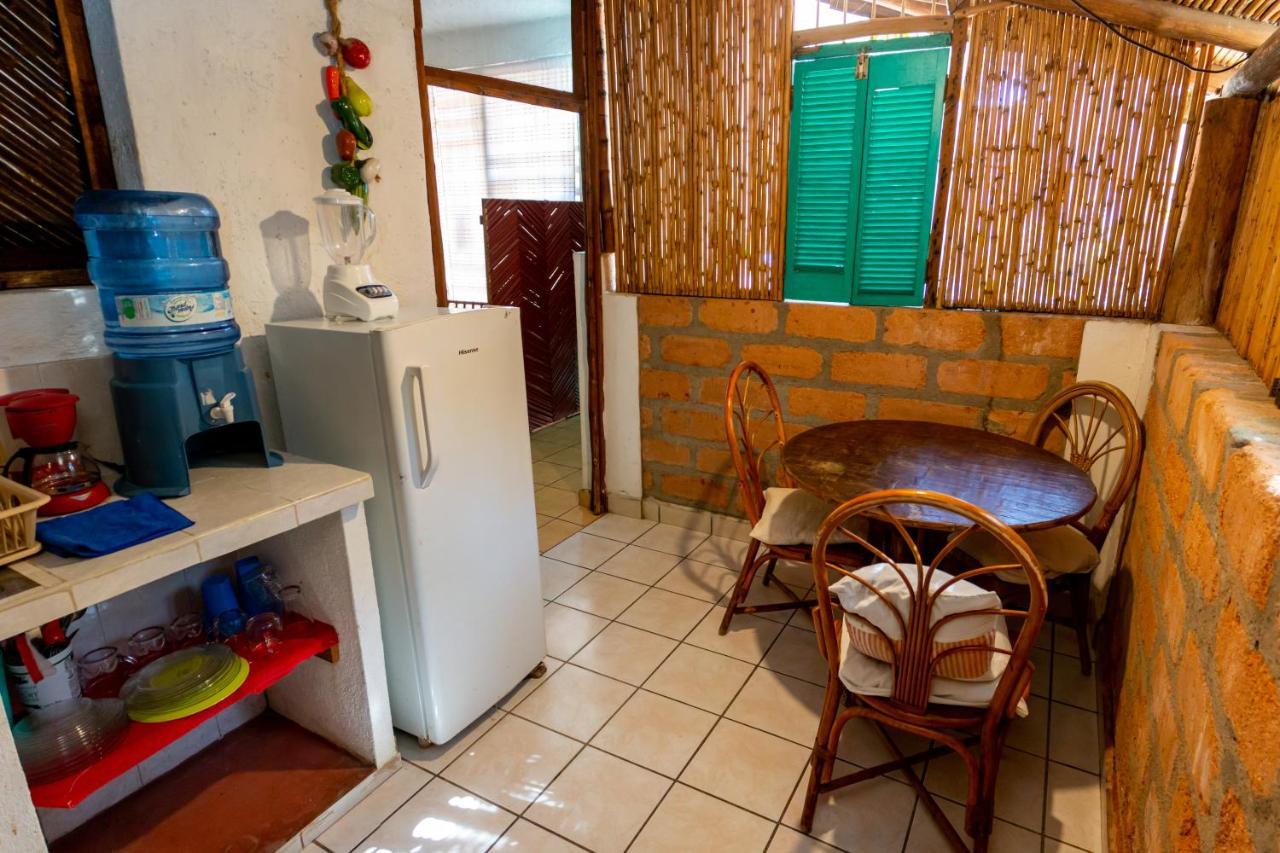 Casa Mexica Bungalows Zihuatanejo Esterno foto