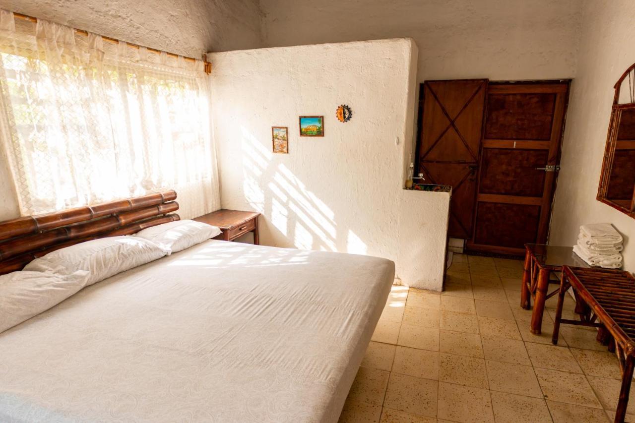 Casa Mexica Bungalows Zihuatanejo Esterno foto