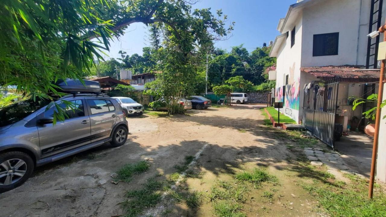 Casa Mexica Bungalows Zihuatanejo Esterno foto