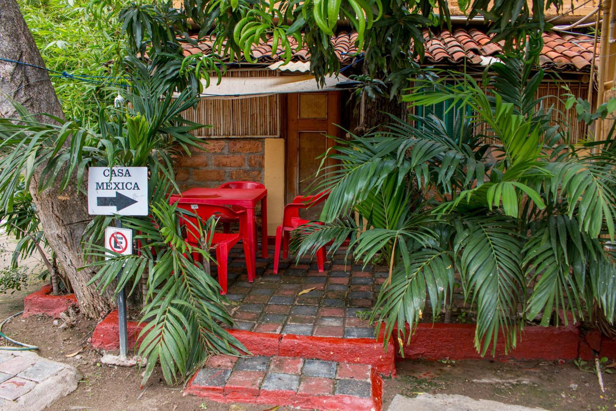 Casa Mexica Bungalows Zihuatanejo Esterno foto